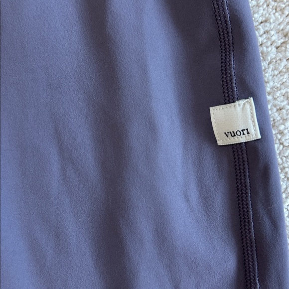 Vuori Daily Leggings-EUC!! - Picture 5 of 9